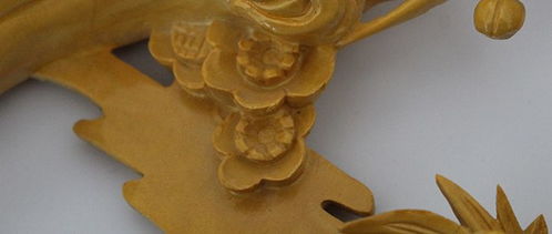 剑川木雕 椴木喜鹊登梅屏风摆件，白族技艺的璀璨明珠